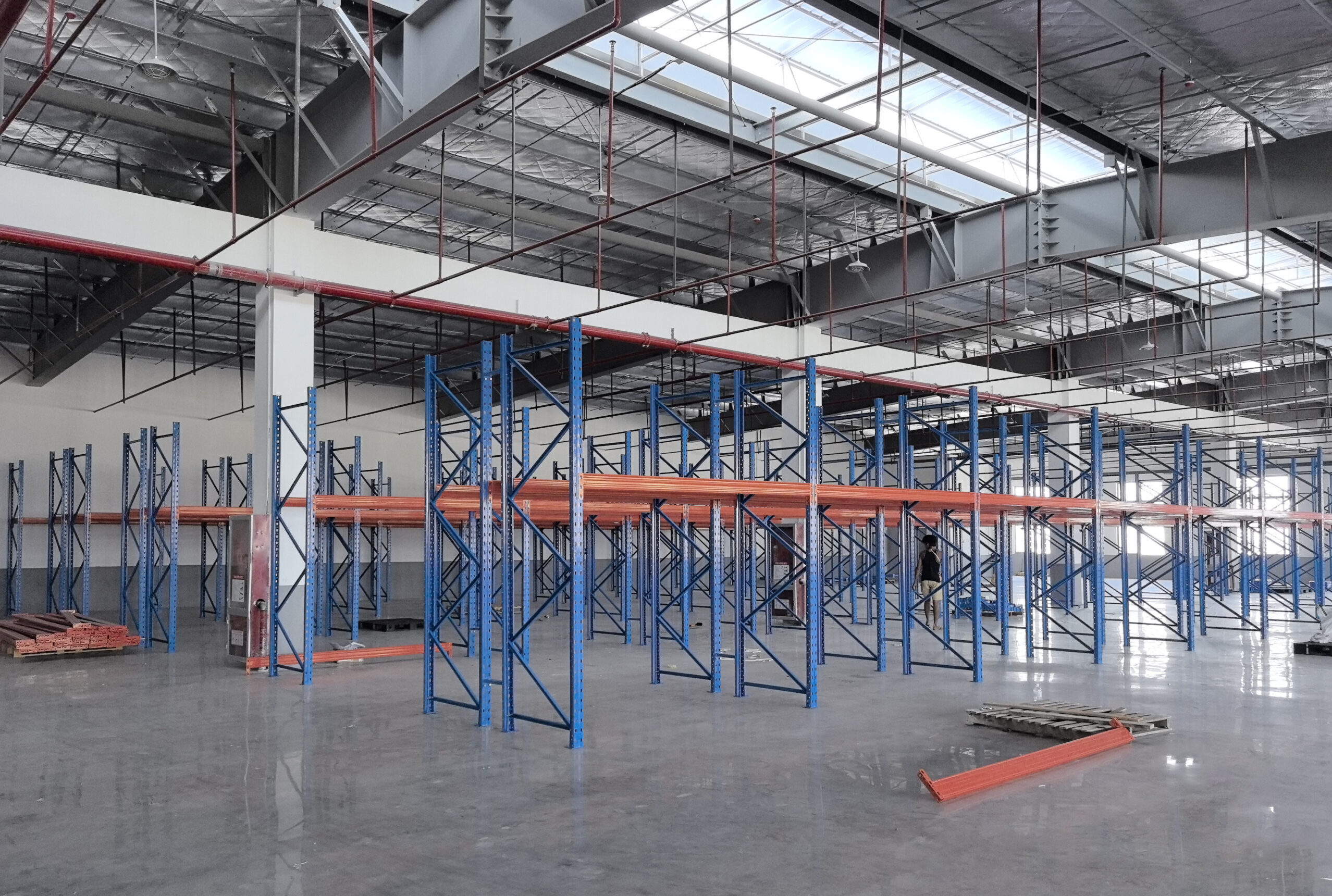 Heavy-Duty Warehouse Shelf Project | Professional One-Stop Warehousing Solution